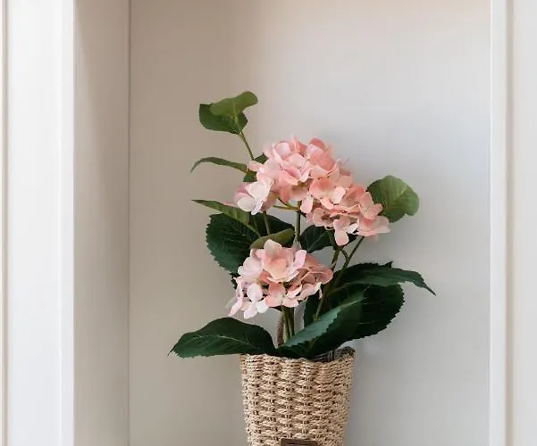 White Elegance With Ac & Free Garage By Renters Apartament Poznań